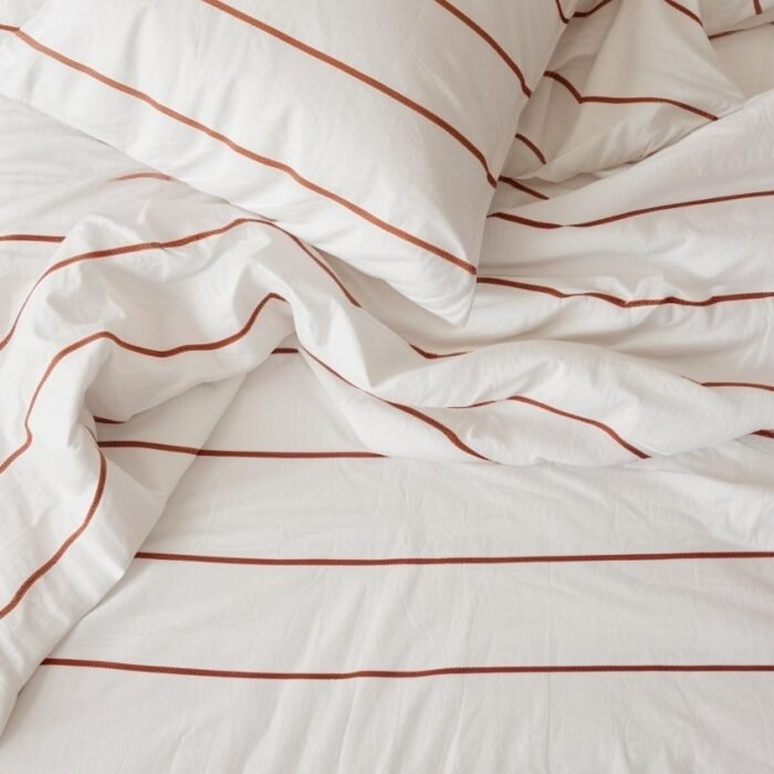 Lniane prześcieradło z obramowaniem - paski cedrowe