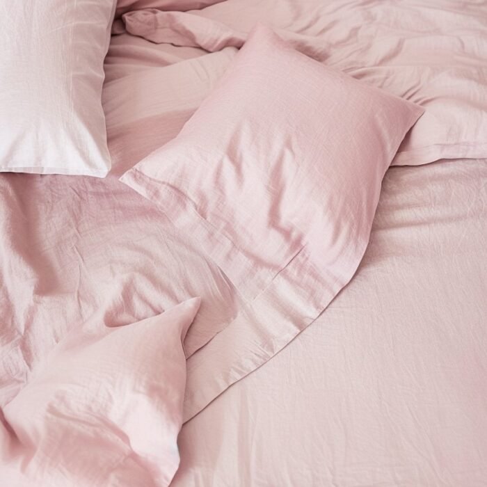 Lniane prześcieradło z obramowaniem - róż